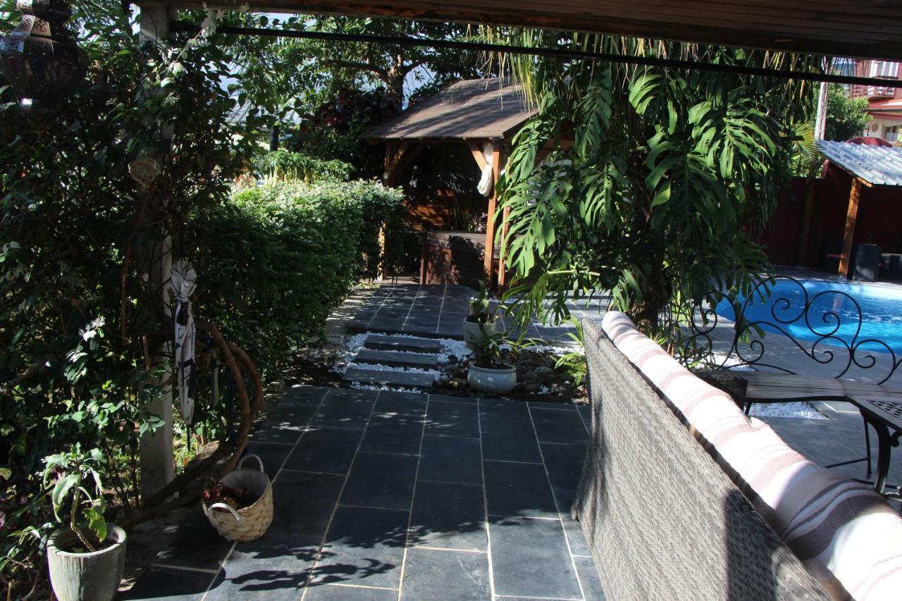 La Liane De Jade 974-Lodge Le Palissandre - Jacuzzi Privatif - Piscine Chauffee Le Bois de Nefles  Экстерьер фото